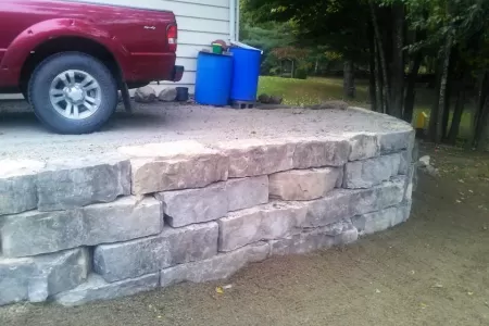 Rock-retaining-walls-in-Kingston-ON