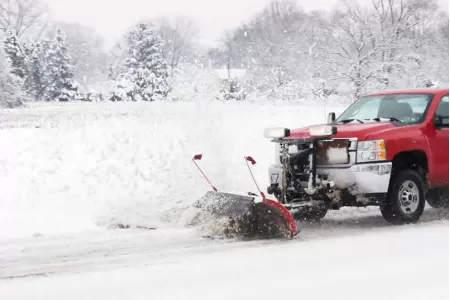 Snow-Plowing-Winter-Services-2