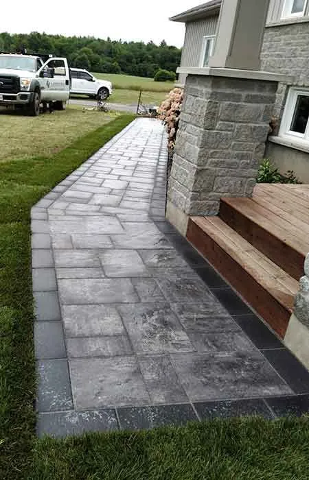 Lamour-Project-Gall-Img-1-Walkway
